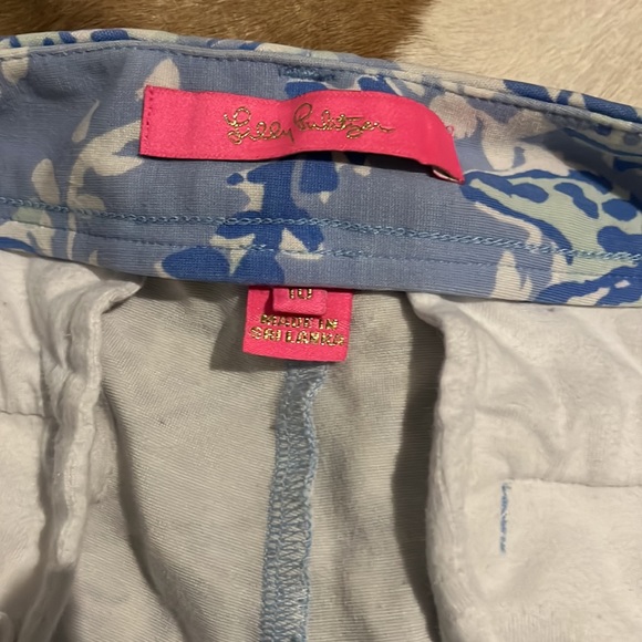 Lilly Pulitzer size 10 shorts - Picture 2 of 3
